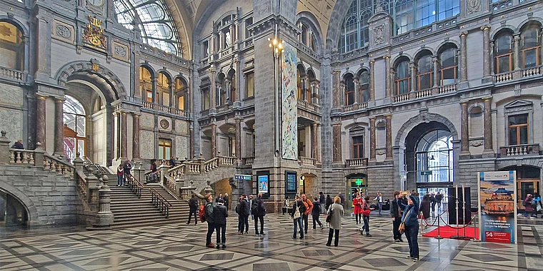 Antwerpen: Centraal Station Vorhalle