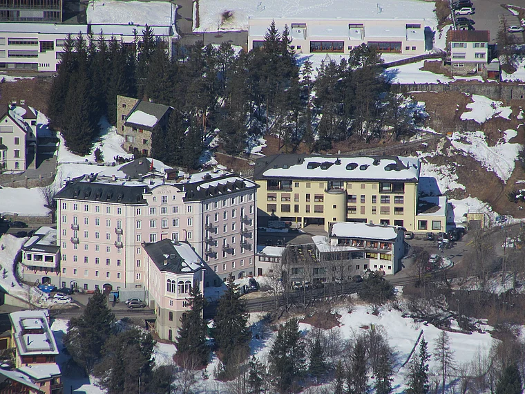 Engadin Samedan Hotel Bernina Winter
