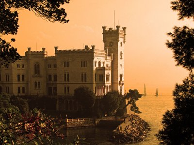 Triest Schloss Miramare Nordwestseite