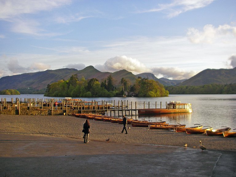Lake District Keswick Strand mit Booten