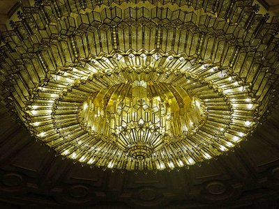 Bukarest Parlamentsgebäude Theater Kronleuchter