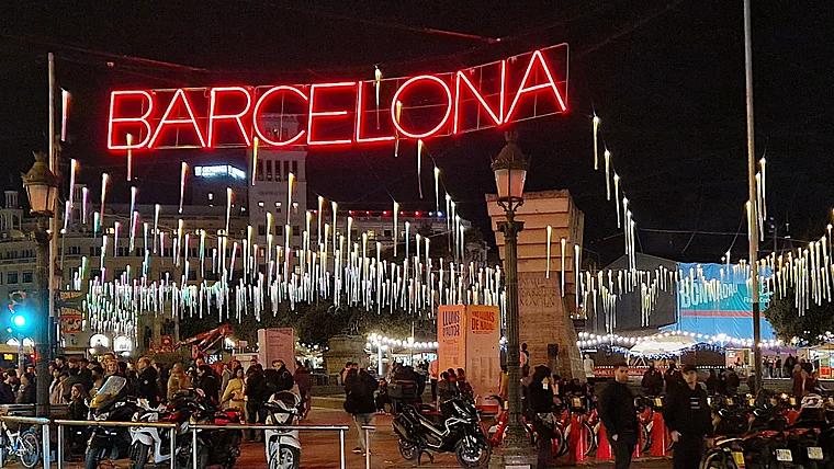 Barcelona Schriftzug Plaça Catalunya