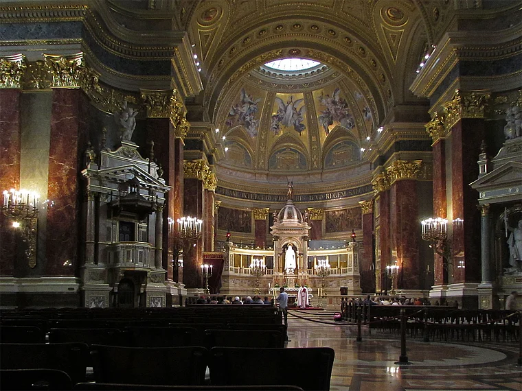 Budapest Kathedrale innen