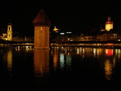 Luzern Reuß Wasserturm Nachtaufnahme