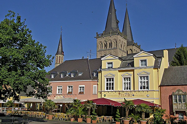Xanten Marktplatz Dom