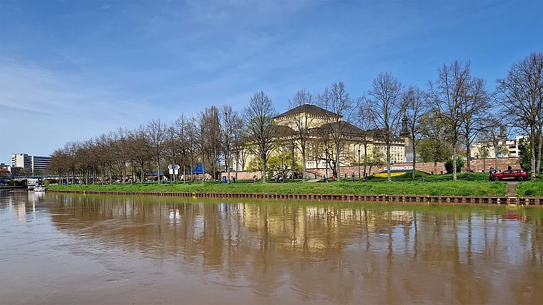 Saarbrücken Saarufer Theater