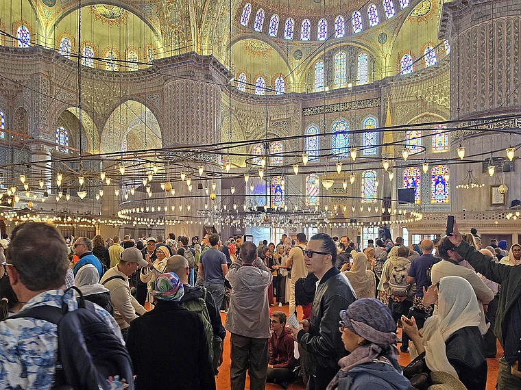 Istanbul Blaue Moschee Innenaufnahme