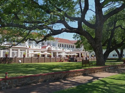 Victoria Falls Hotel Rückseite außen