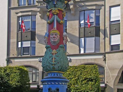 Luzern Fritschibrunnen nah