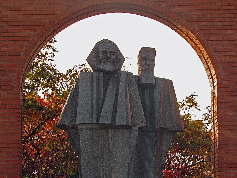 Budapest Memento Park Marx Engels