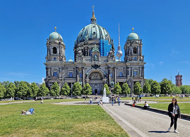 Berlin Dom Lustgarten