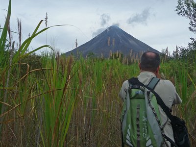 Costa Rica Arenal Fritz Fucik von hinten