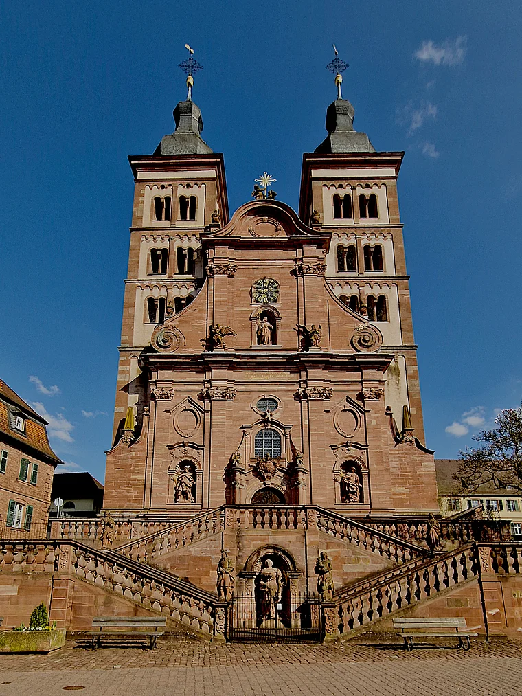 Amorbach Odenwald Abteikirche außen