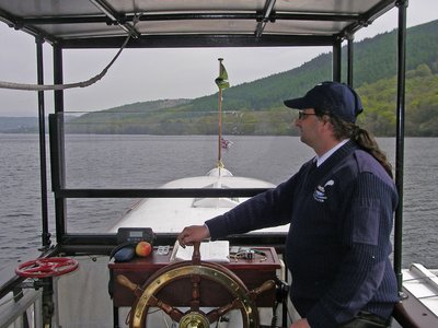 Lake District Coniston Water Gondola Paul Stearne am Steuer