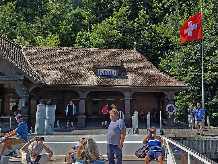 Seelisberg Rütli Bootsanlegestelle