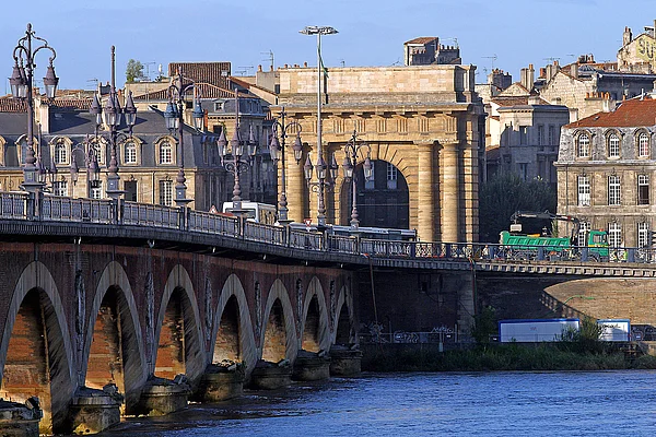Bordeaux Pont de Pierre