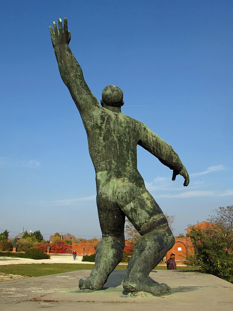 Budapest Memento Park Statue groß
