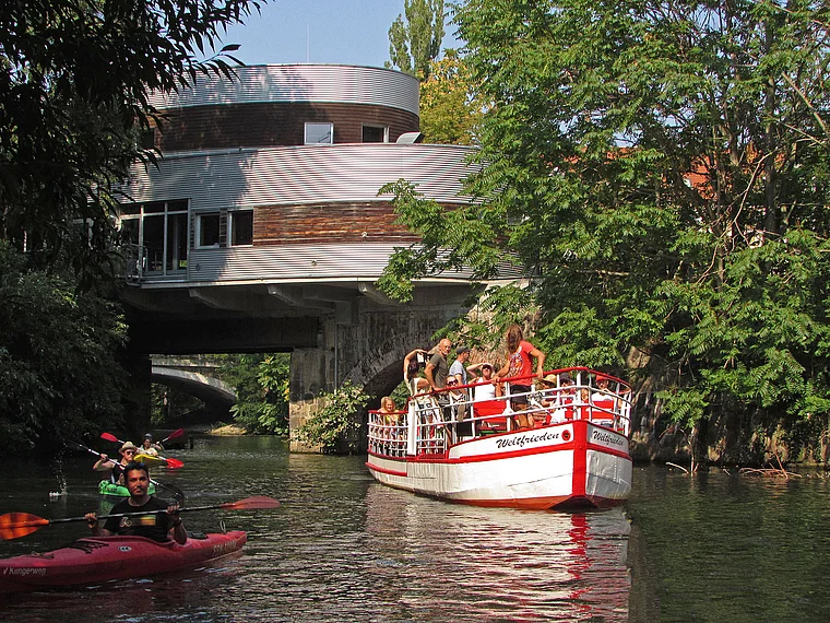 Leipzig Karl-Heine-Kanal Weltfrieden