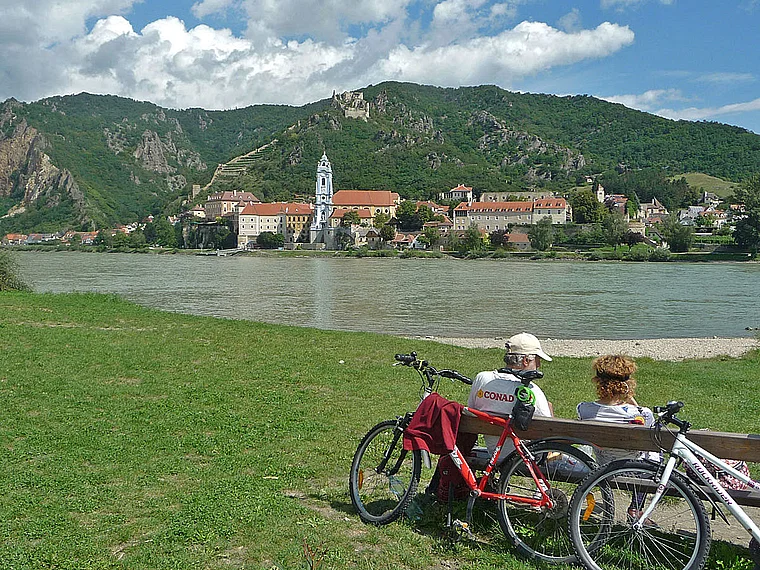 Dürnstein Wachau von fern