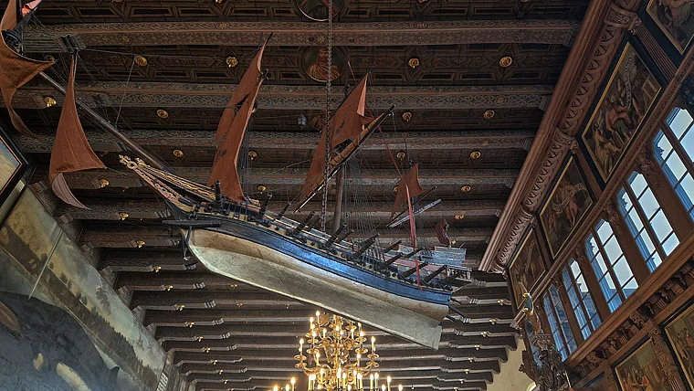 Bremen Rathaus Festsaal Schiffsmodell
