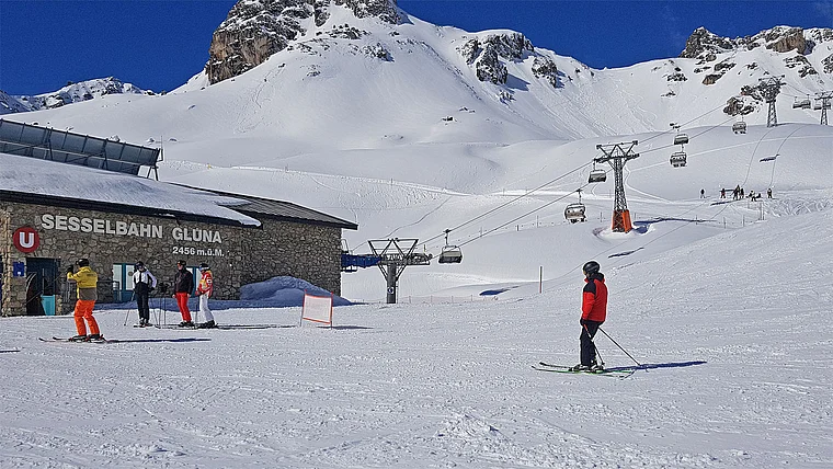 Engadin Celerina Sesselbahn Glüna