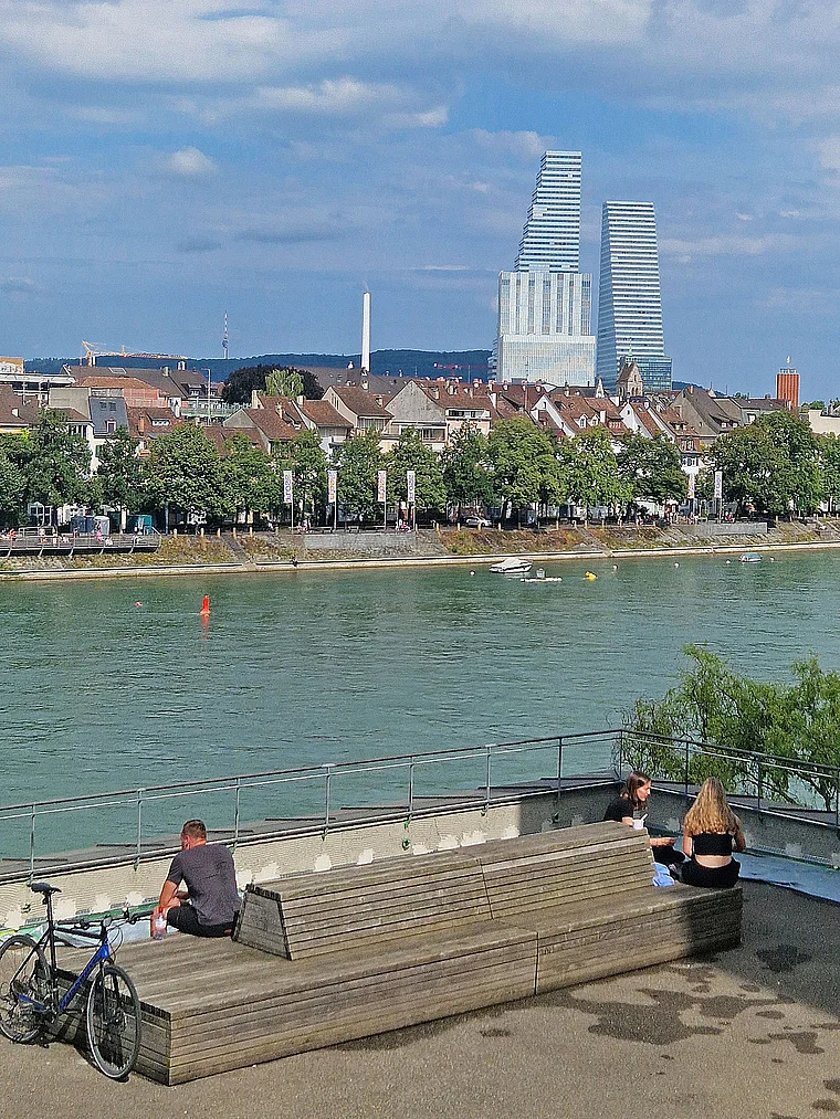 Basel Roche Turm
