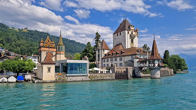 Thuner See Oberhofen Schloss