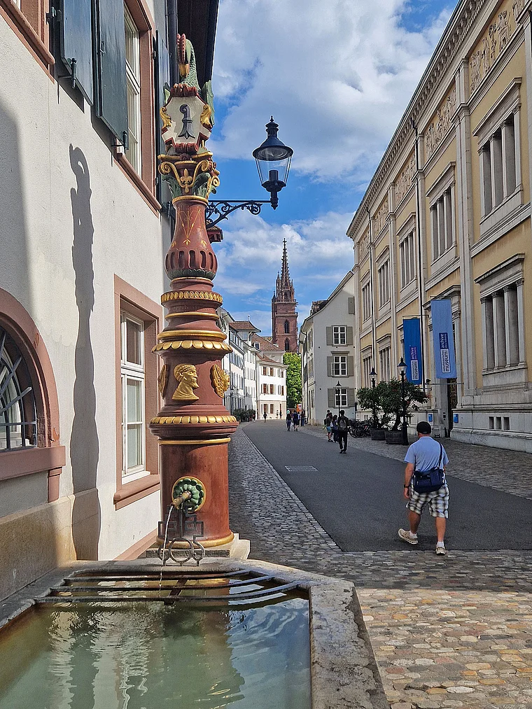 Basel Altstadt Augustinergasse Augustinerbrunnen