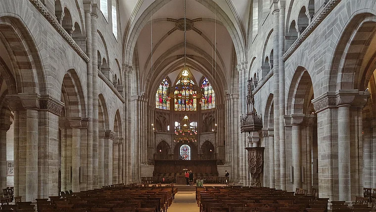 Basel Münster Innenaufnahme