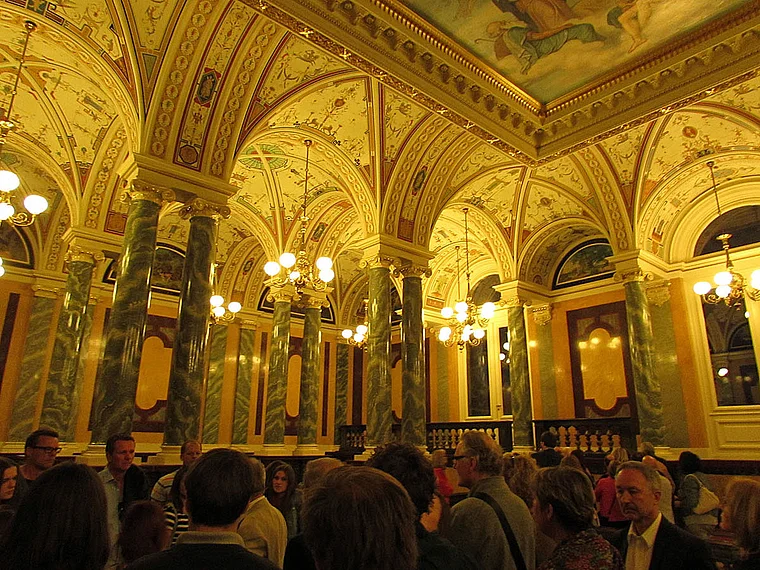Dresden Semper Oper innen