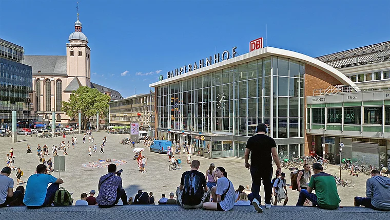 Köln Hauptbahnhof außen