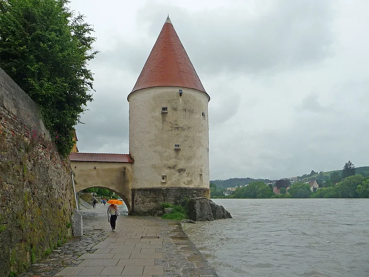 Passau Innufer Schaiblingsturm
