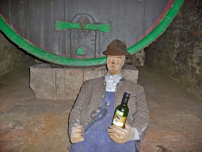 Weinviertel Retz Weinkeller Retzi