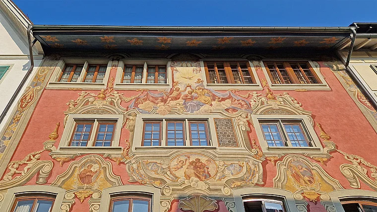 Zug Schweiz Fassadenmalerei