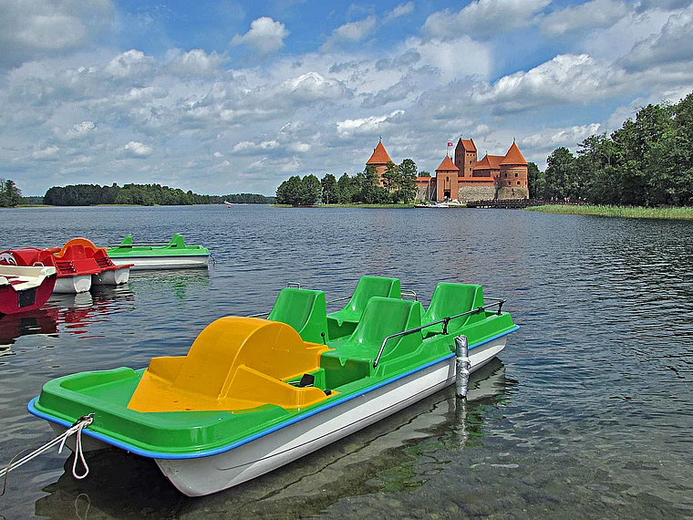 Trakai Galvesee Tretboote