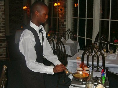 South Carolina Litchfield Plantation Restaurant Kellner