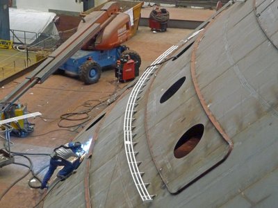 Papenburg Meyer Werft Montage Disney Fantasy nah