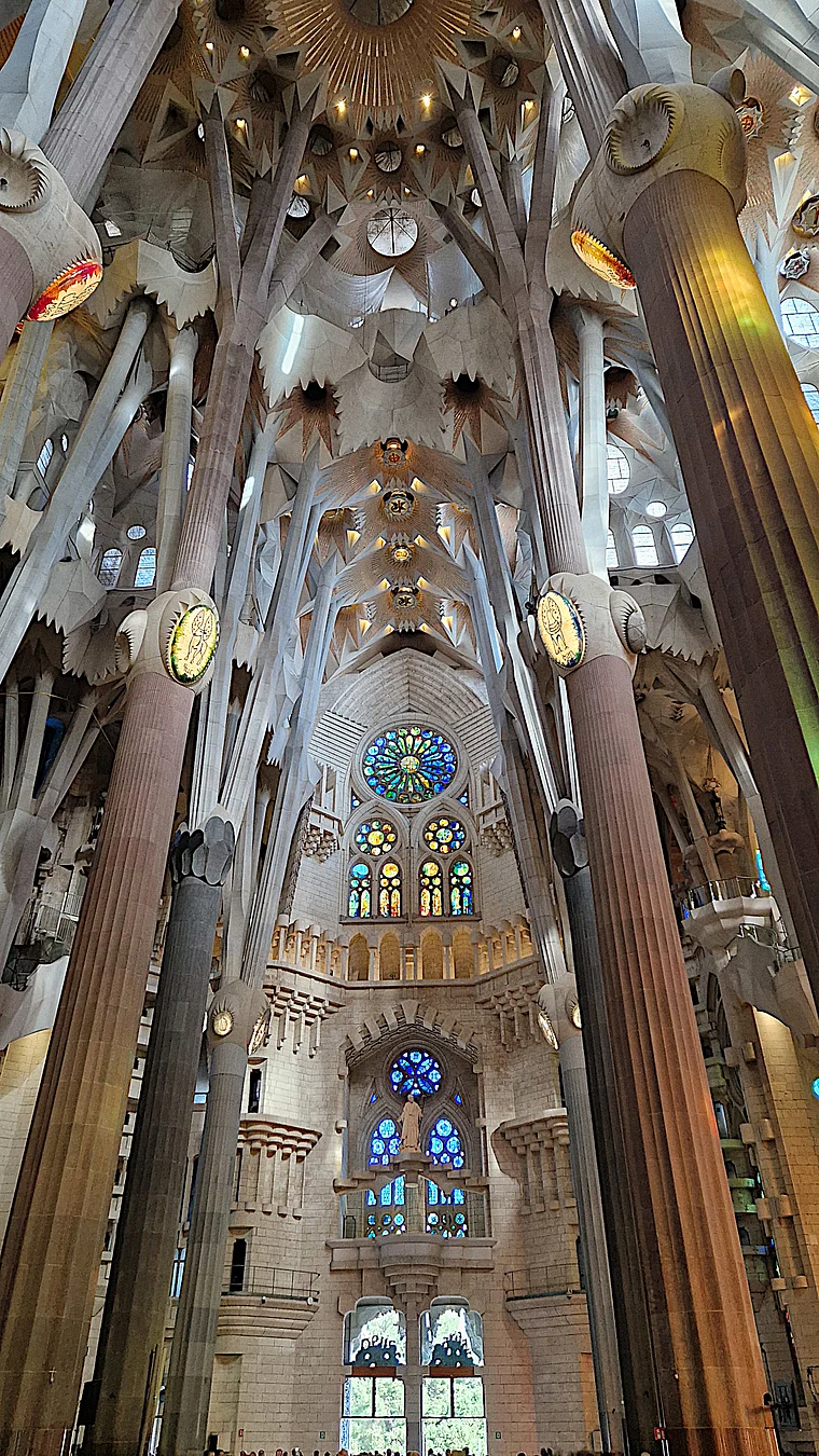 Barcelona Sagrada Familia Seitenschiff