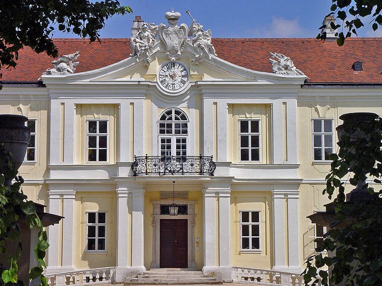 Weinviertel Wilfersdorf Liechtenstein Schloss Fassade