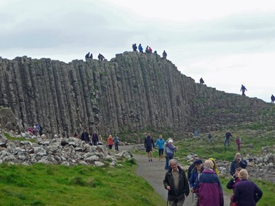 Nordirland Giant's Causeway Basaltsäulen vertikal