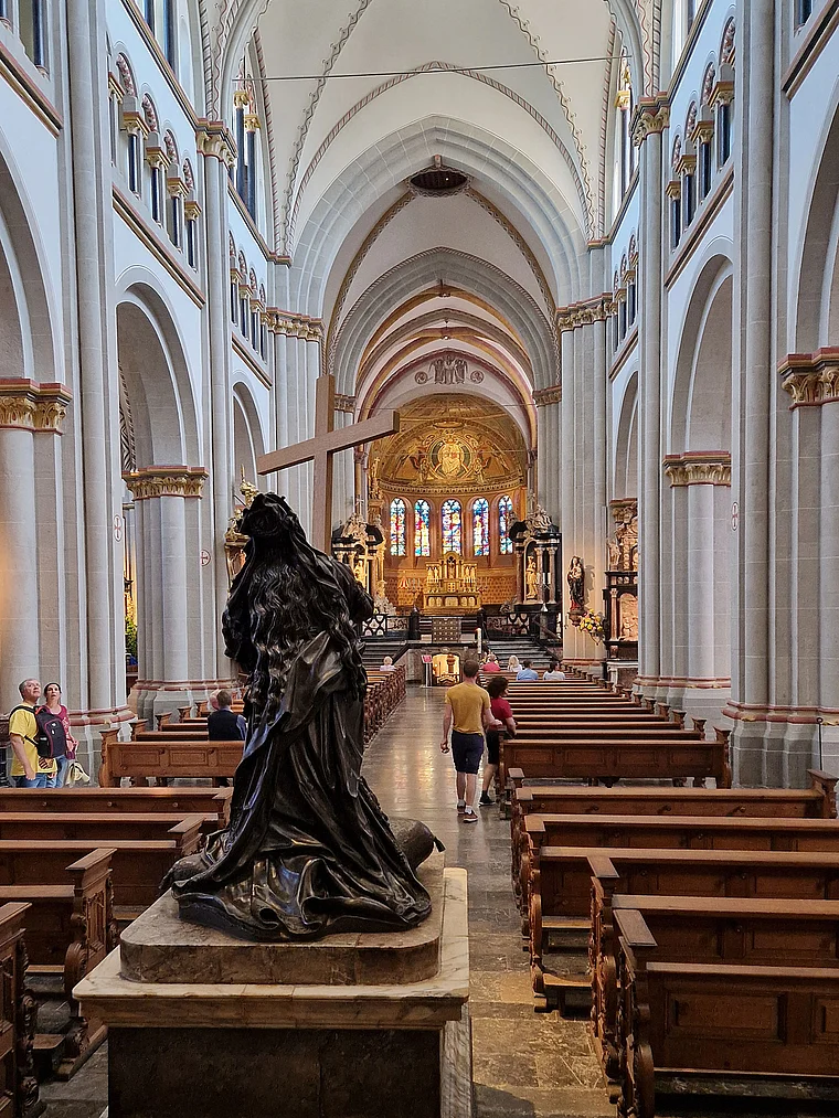 Bonn Münster Innenaufnahme