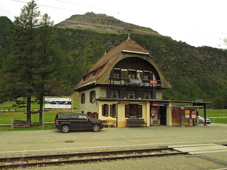 Engadin Cavaglia Bahnhof