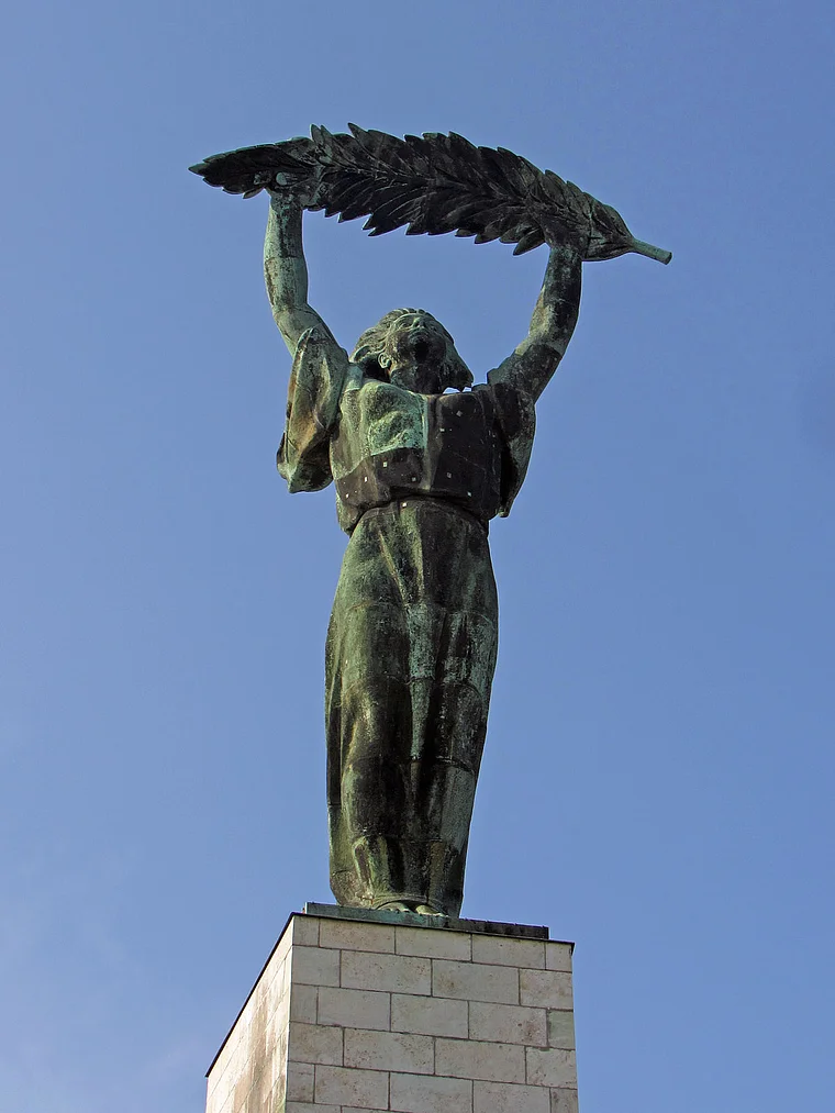 Budapest: Freiheitsstatue auf dem Gellértberg zur Erinnerung an die Befreiung Ungarns im 2. Weltkrieg