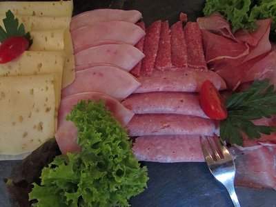 Bergische Kaffeetafel Wurst Käse