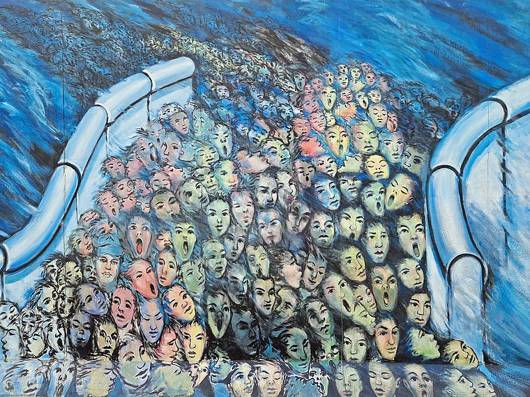 Berlin East Side Gallery Flüchtlingsstrom