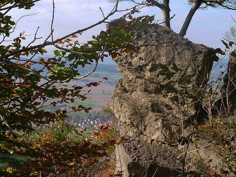 Ith Lauensteiner Kopf Felsen