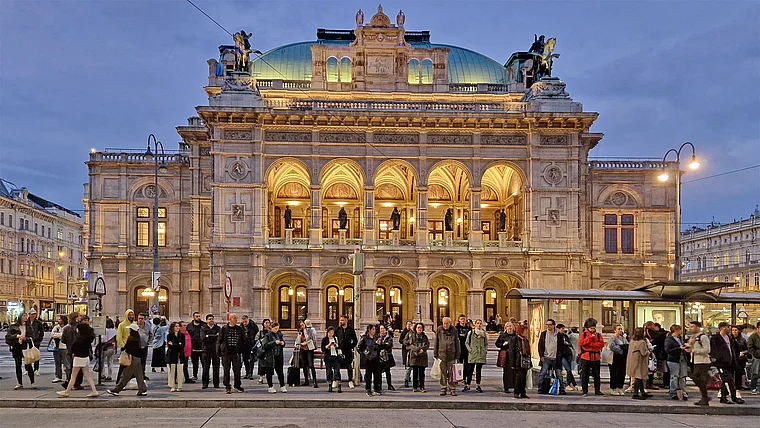 Wien Staatsoper Abendlicht