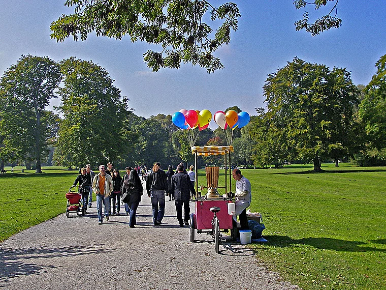 München Englischer Garten Eisverkäufer