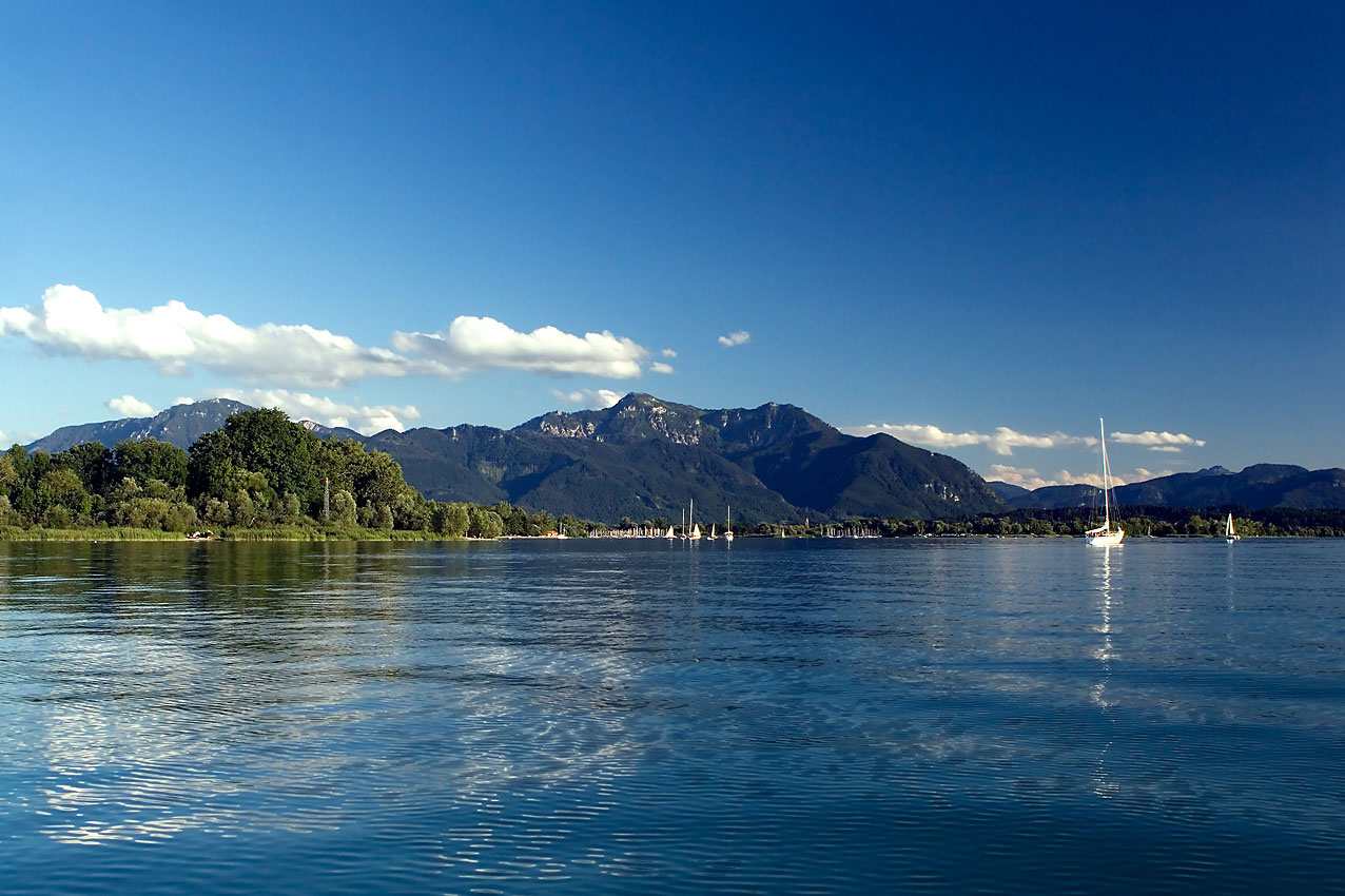 Übersee Chiemsee Blick auf Alpen