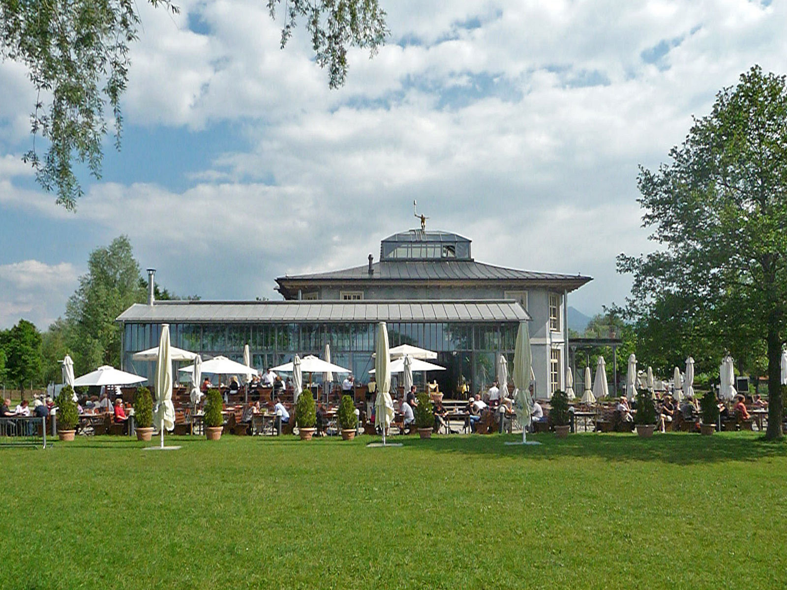 Bernau Chiemsee Sallers Badehaus außen